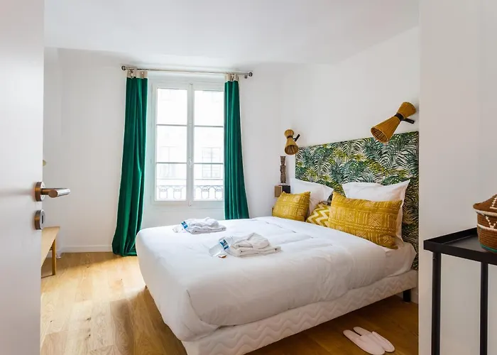 Apartamento Cmg Champs Elysées - Boetie 4gd París