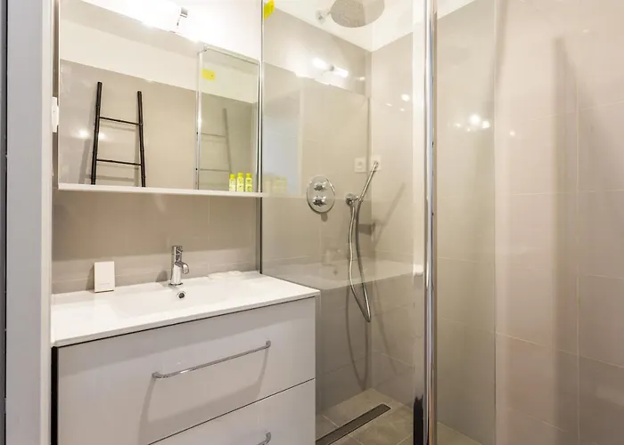 Spacious - 3br-6p - Champs Elysees *